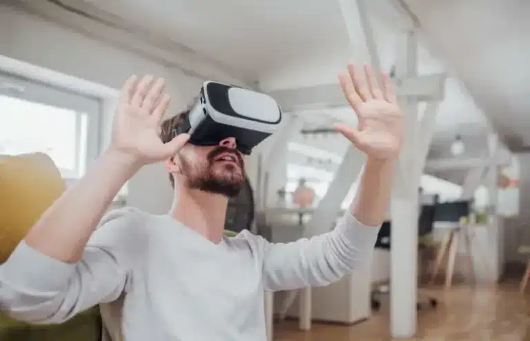 Risorse digitali ed esperienze immersive per l'apprendimento sociale
